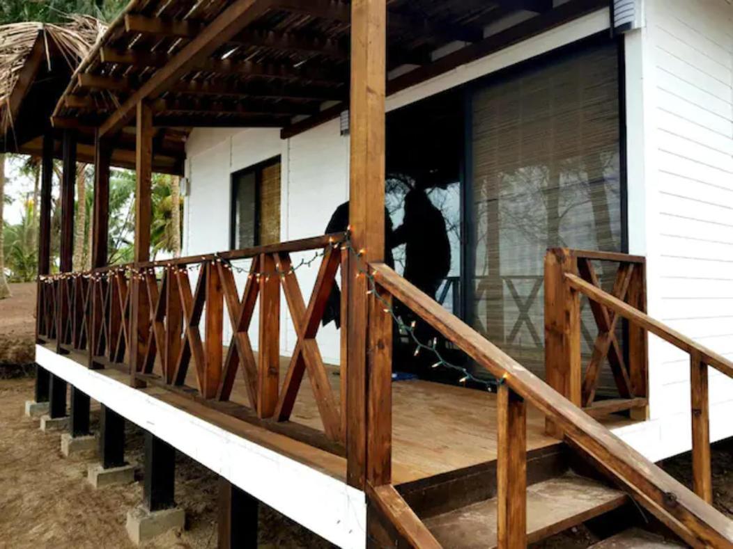 Hermosa cabaña en la playa con muelle Tuxpan  Exterior foto