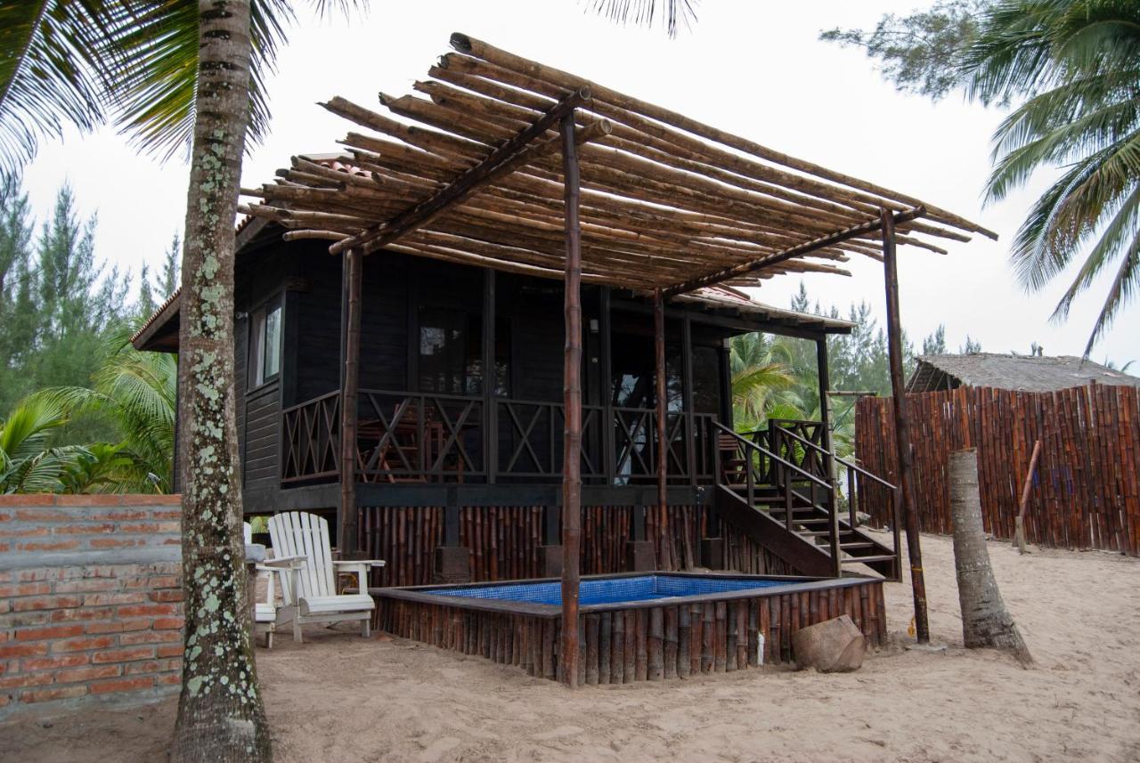 Hermosa cabaña en la playa con muelle Tuxpan  Exterior foto